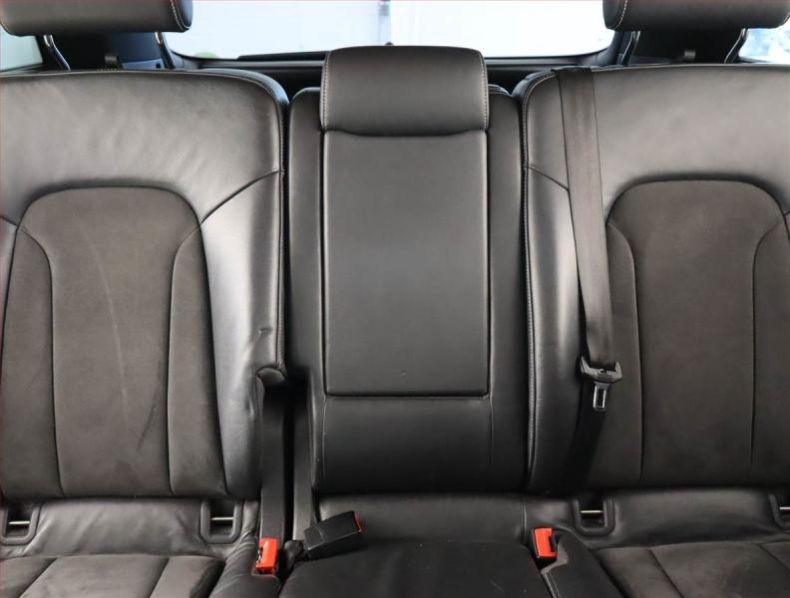 Audi Q7 - hlavní fotka