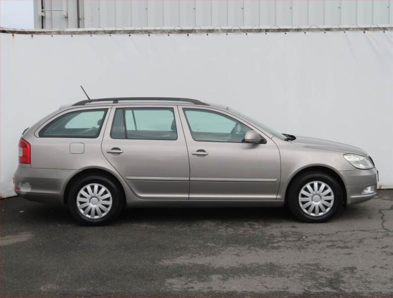 Škoda Octavia - hlavní fotka