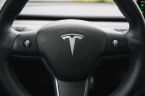 Tesla Model 3 - fotka číslo 15