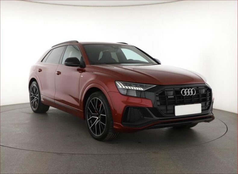 Audi Q8 - hlavní foto