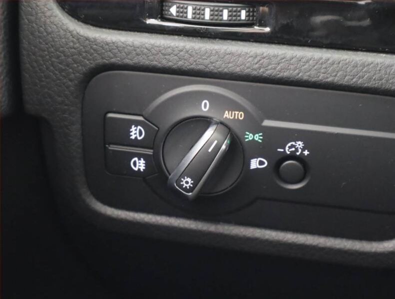 Volkswagen Touareg - hlavní fotka