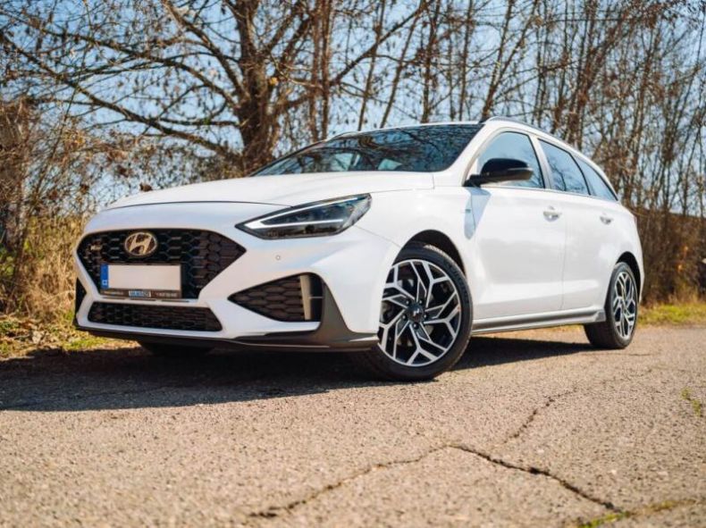 Hyundai i30 - hlavní fotka inzerátu