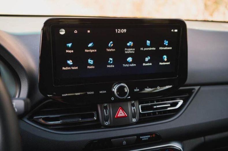 Hyundai i30 - hlavní fotka