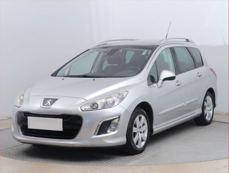 Peugeot 308 - hlavní fotka