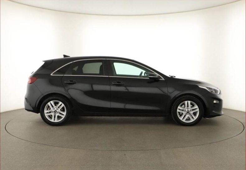 Kia Cee'd - hlavní fotka