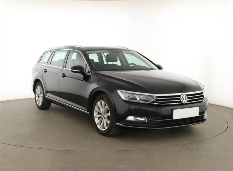 Volkswagen Passat - hlavní fotka inzerátu