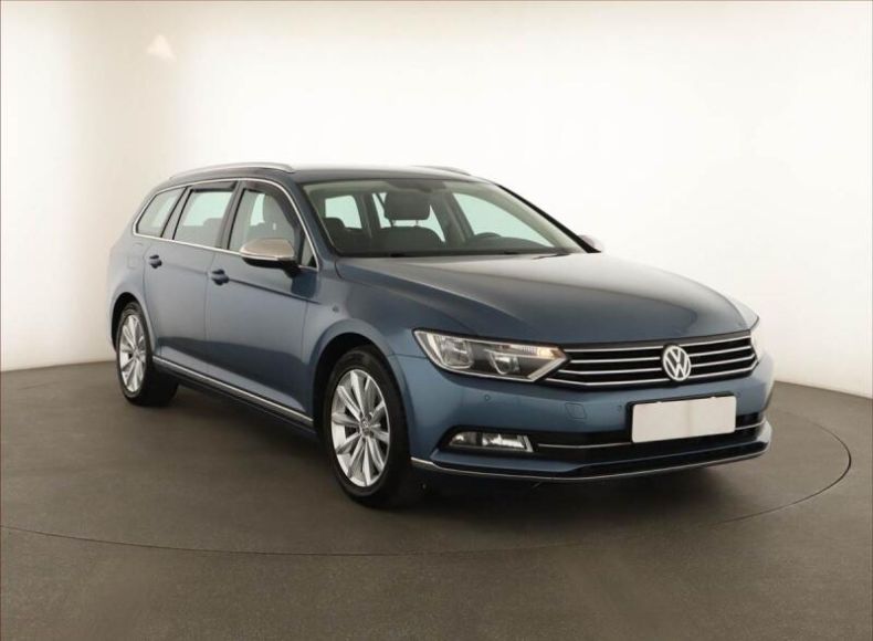 Volkswagen Passat - hlavní foto