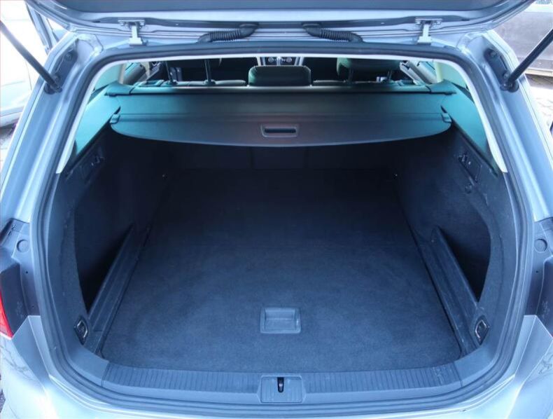 Volkswagen Passat - hlavní fotka