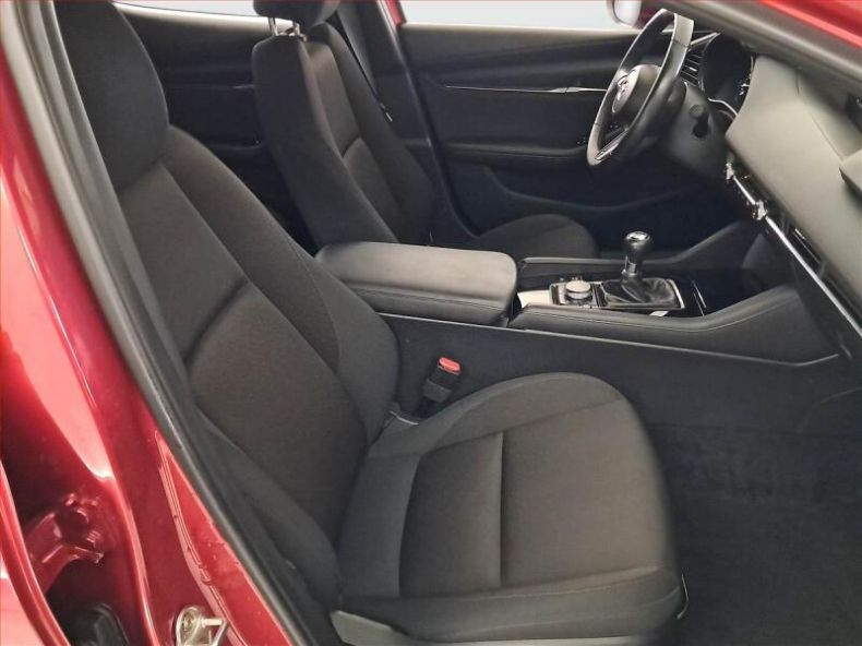 Mazda 3 - hlavní fotka