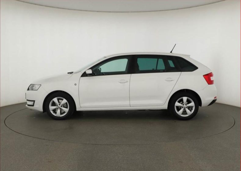 Škoda Rapid - hlavní fotka