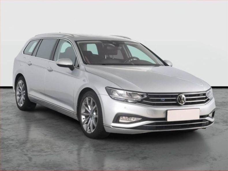 Volkswagen Passat - hlavní foto
