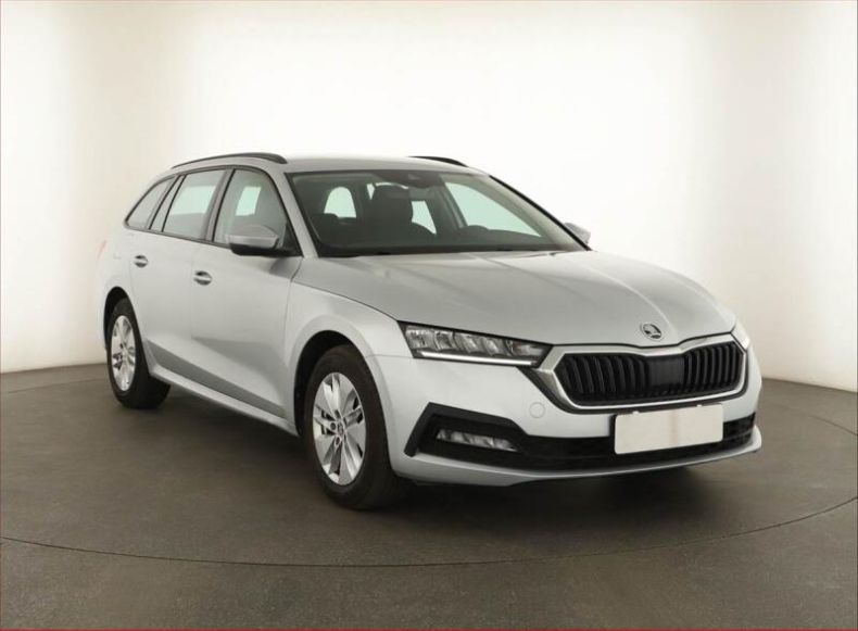 Škoda Octavia - hlavní fotka