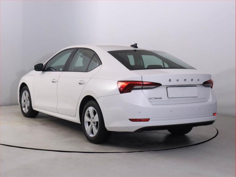 Škoda Octavia - hlavní fotka