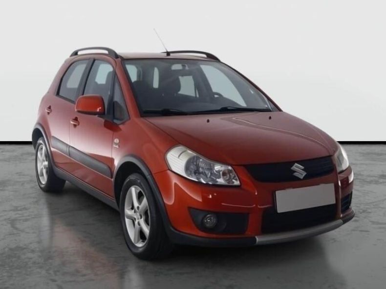 Suzuki SX4 - hlavní foto