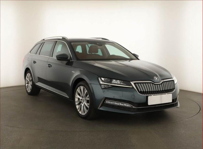Škoda Superb - hlavní fotka