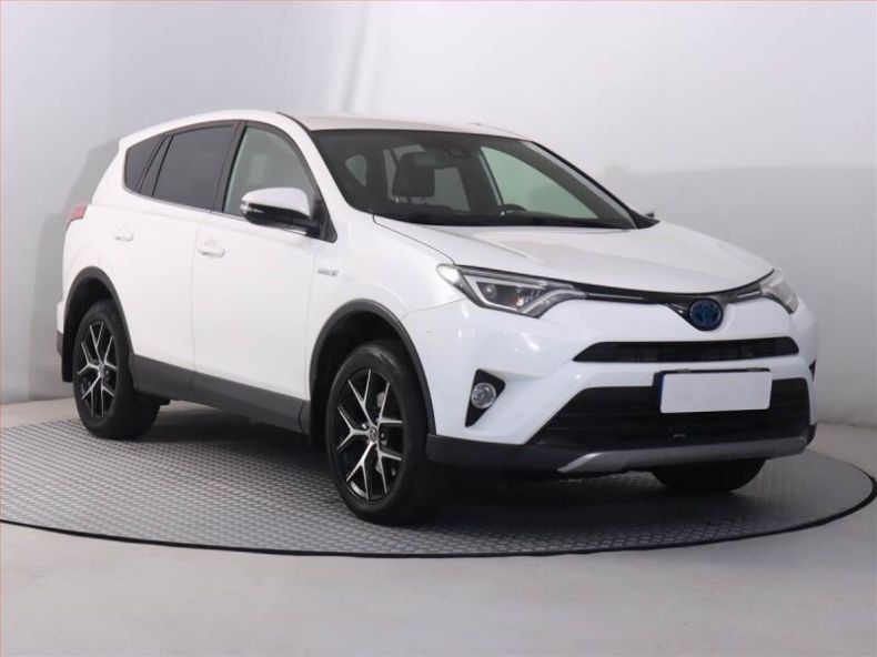 Toyota RAV 4 - hlavní fotka