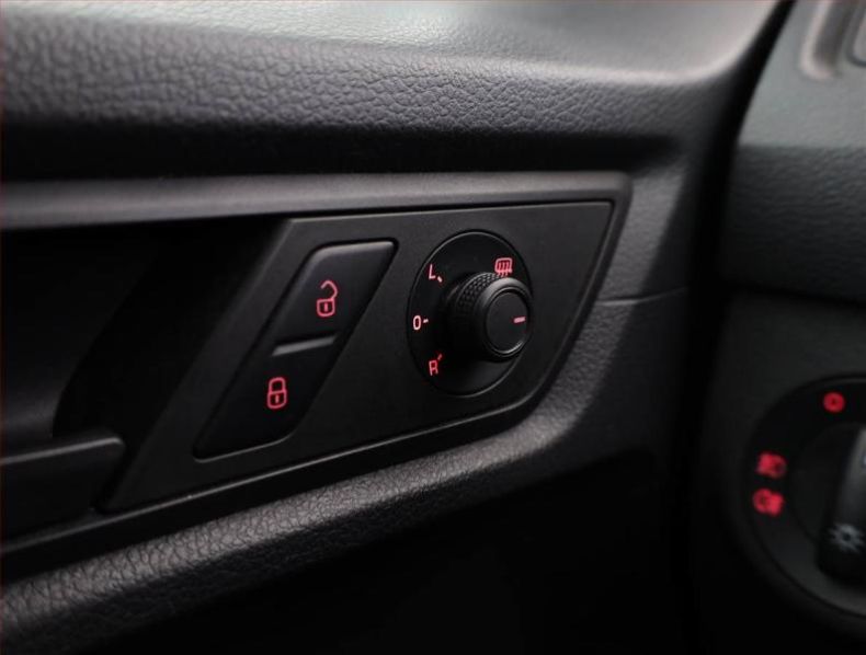 Volkswagen Caddy - hlavní fotka