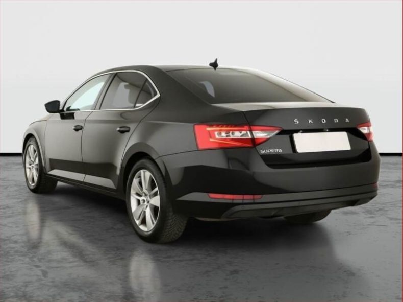 Škoda Superb - hlavní fotka