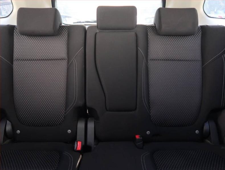 Mitsubishi Outlander - hlavní fotka