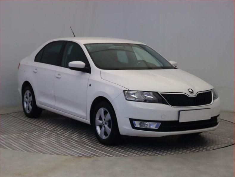 Škoda Rapid - hlavní foto