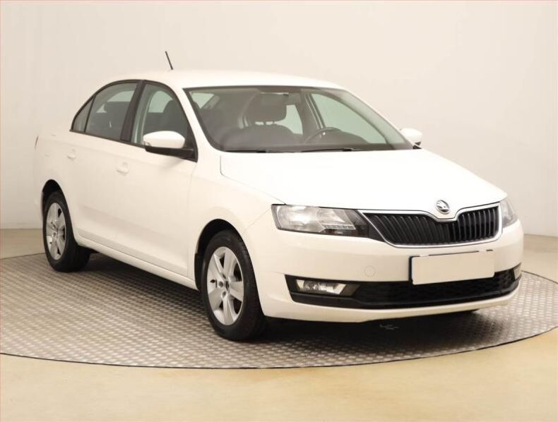 Škoda Rapid - hlavní foto