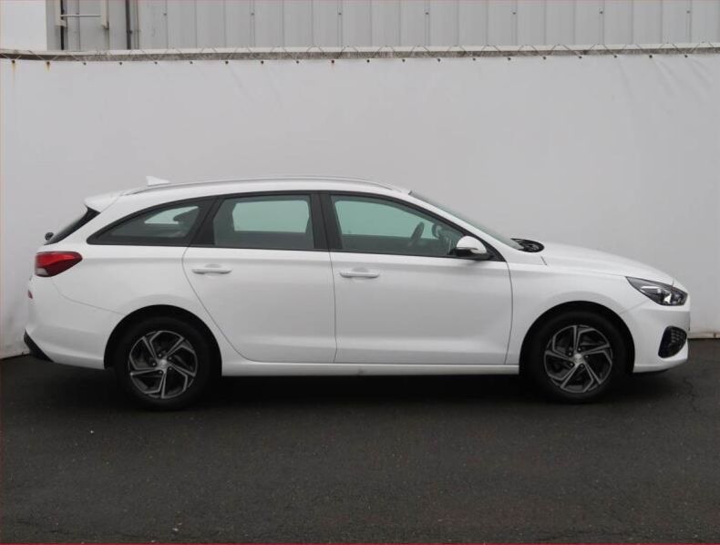 Hyundai i30 - hlavní fotka