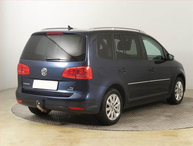 Volkswagen Touran - hlavní fotka