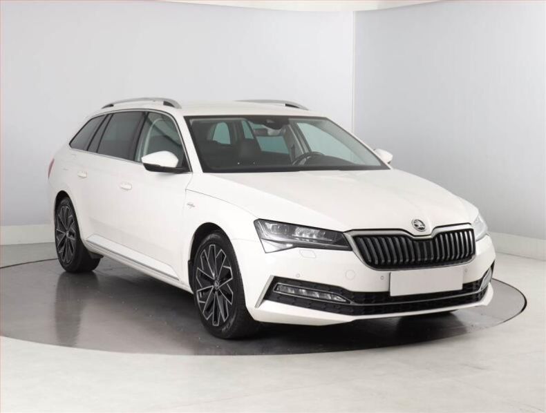 Škoda Superb - hlavní fotka