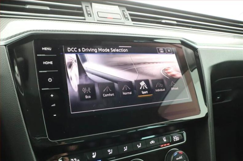 Volkswagen Passat - hlavní fotka