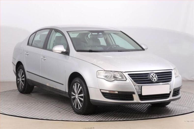Volkswagen Passat - hlavní fotka inzerátu