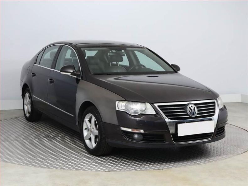 Volkswagen Passat - hlavní fotka inzerátu
