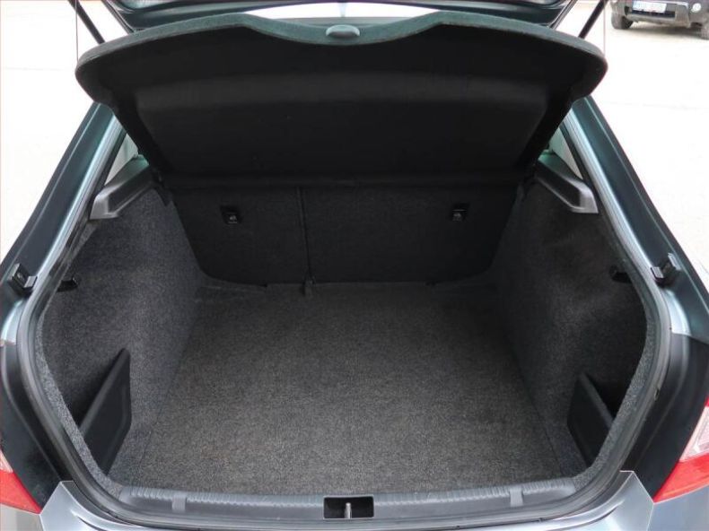 Škoda Rapid - hlavní fotka