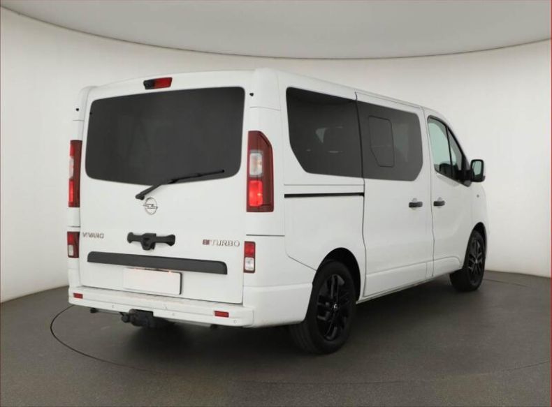 Opel Vivaro - hlavní fotka