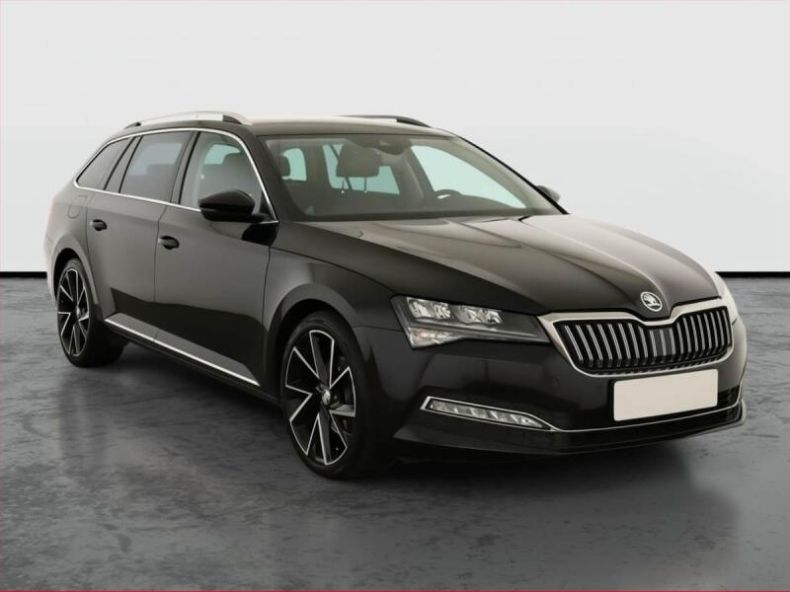 Škoda Superb - hlavní foto