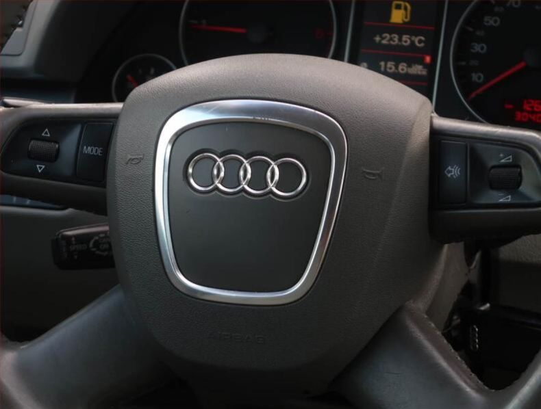 Audi A4 - hlavní fotka