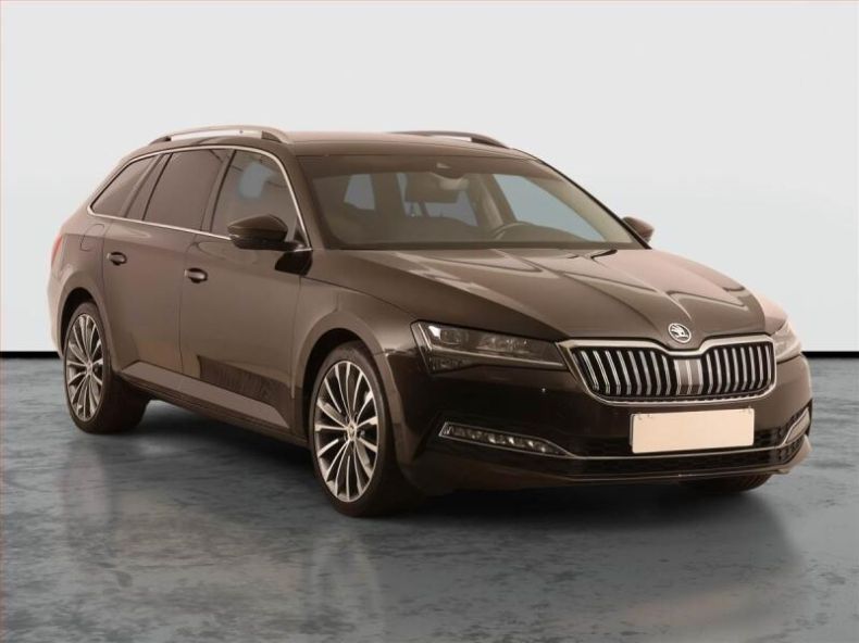 Škoda Superb - hlavní foto