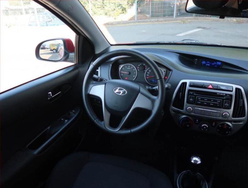 Hyundai i20 - hlavní fotka