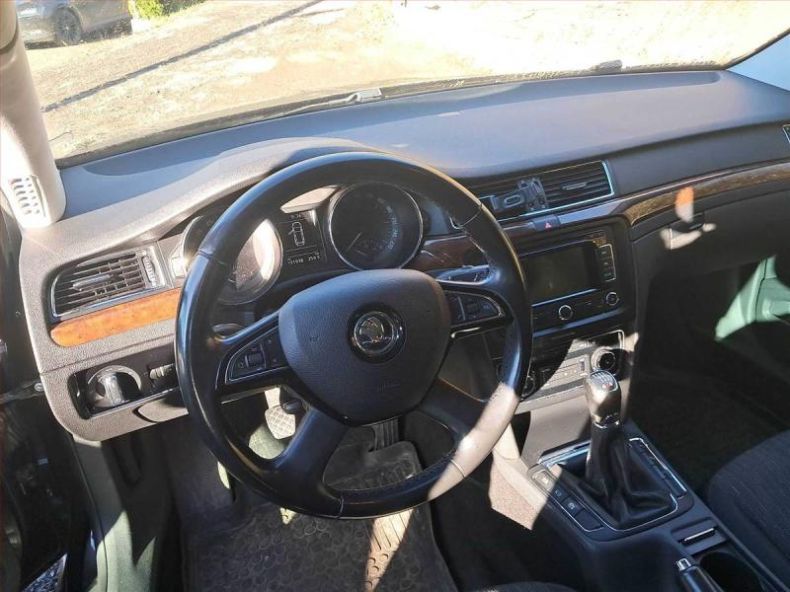 Škoda Superb - hlavní fotka