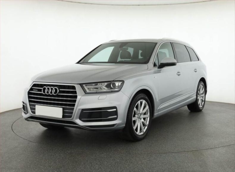 Audi Q7 - hlavní fotka