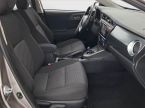 Toyota Auris - fotka číslo 8