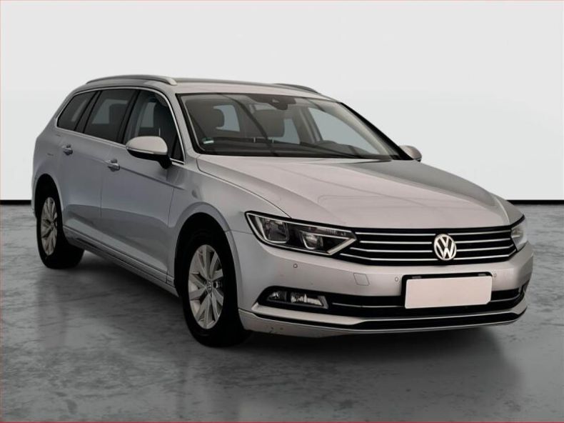 Volkswagen Passat - hlavní fotka inzerátu