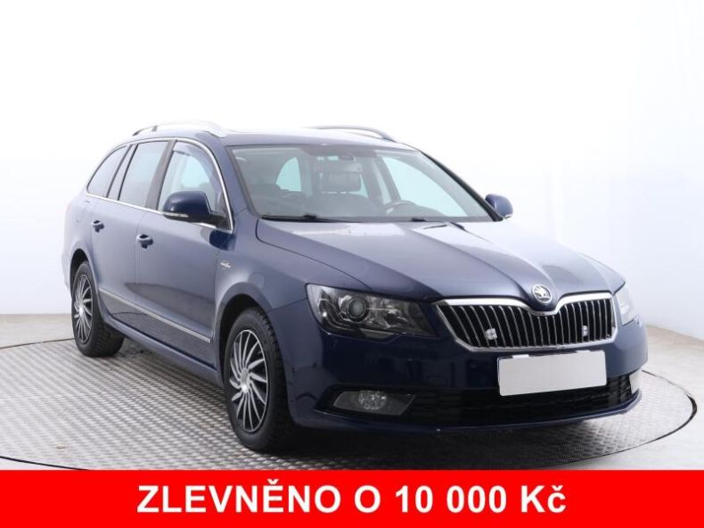 Škoda Superb - hlavní foto