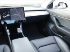 Tesla Model 3 - fotka číslo 7