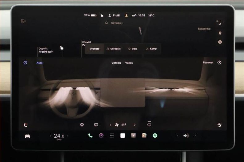 Tesla Model 3 - hlavní fotka