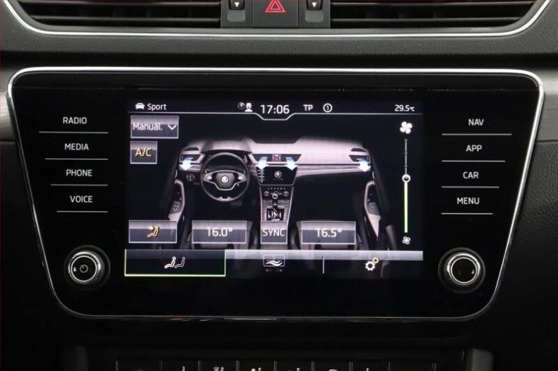 Škoda Superb - hlavní fotka
