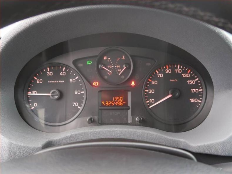 Peugeot Expert - hlavní fotka