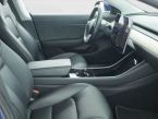 Tesla Model 3 - fotka číslo 8