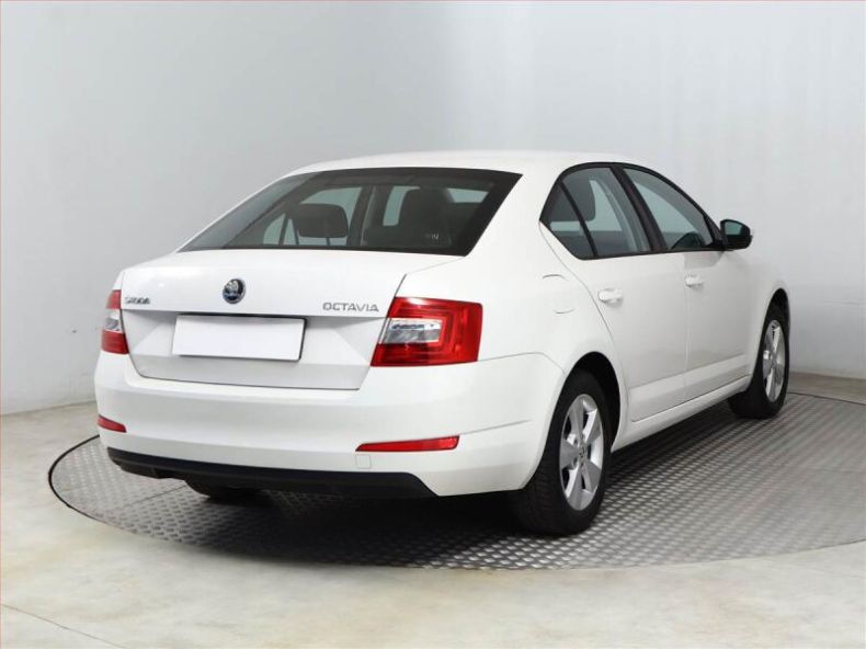Škoda Octavia - hlavní fotka