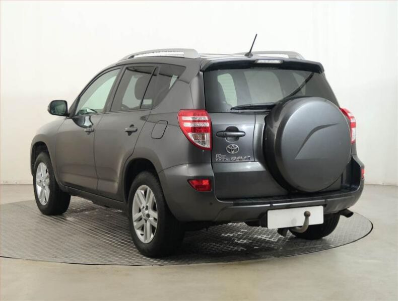 Toyota RAV 4 - hlavní fotka