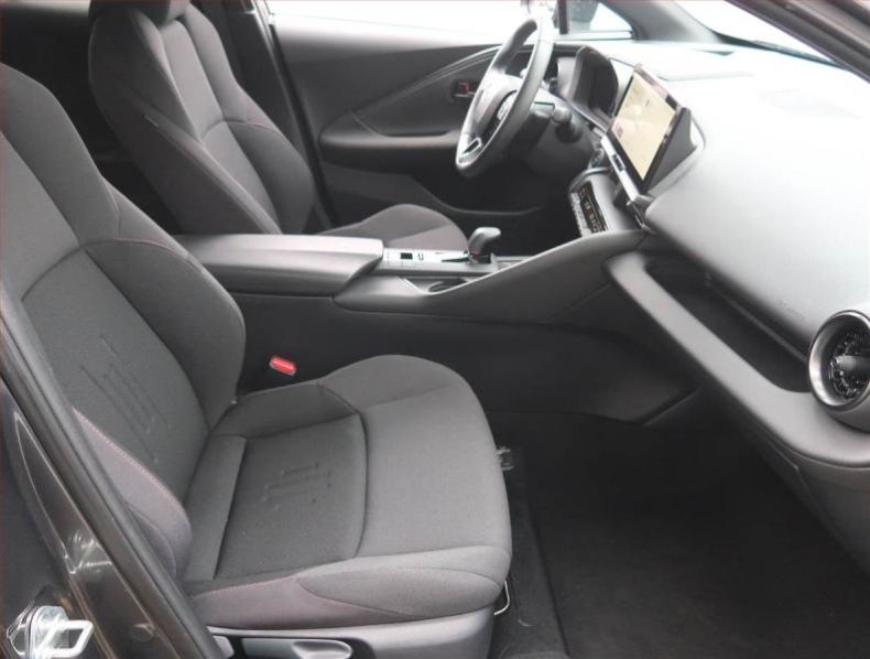 Toyota C-HR - hlavní fotka